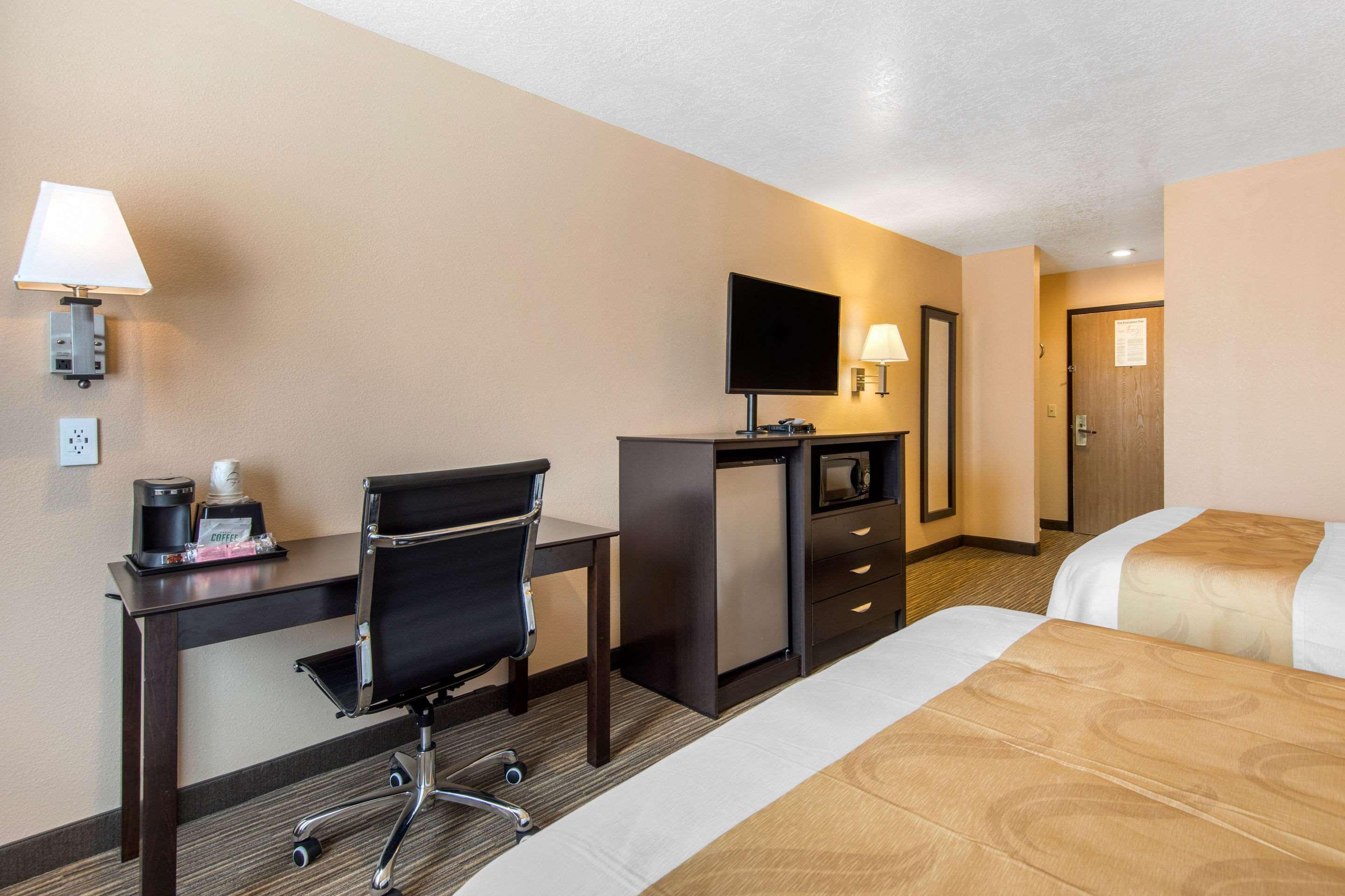 Quality Inn & Suites Albuquerque North Near Balloon Fiesta Park Exterior foto